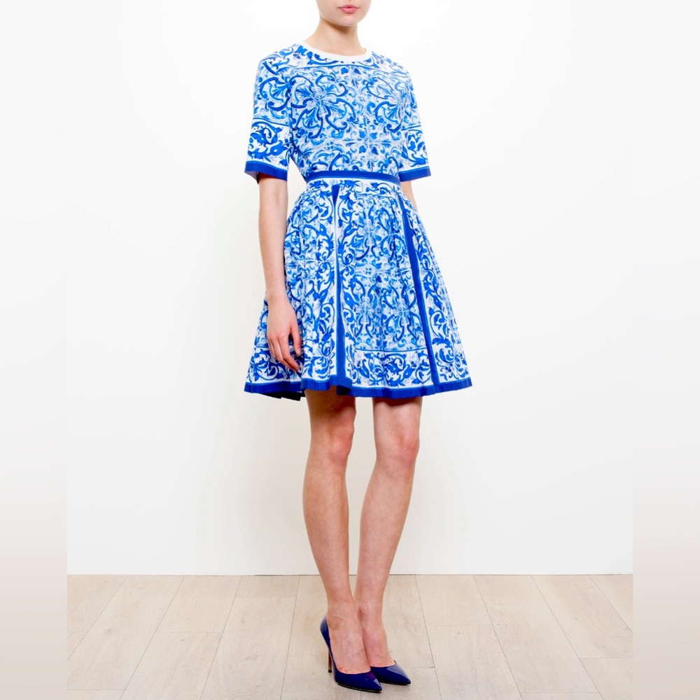 Dolce & Gabbana Blue Majolica Print Poplin Cotton Mini Knee Length Skirt 40 NWOT